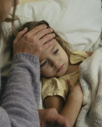Petite-fille-malade-sick-little-girl