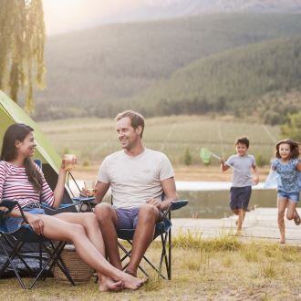 famille-en-camping