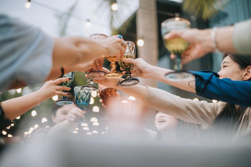 party-friends-alcohol